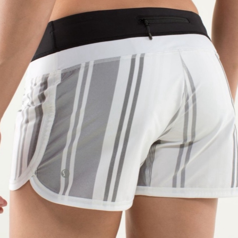 Lululemon Groovy Run Short Groovy Stripe Nimbus - image 6